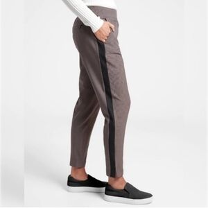 Athleta Brooklyn Ankle Pant, Brown Plaid, Size  6